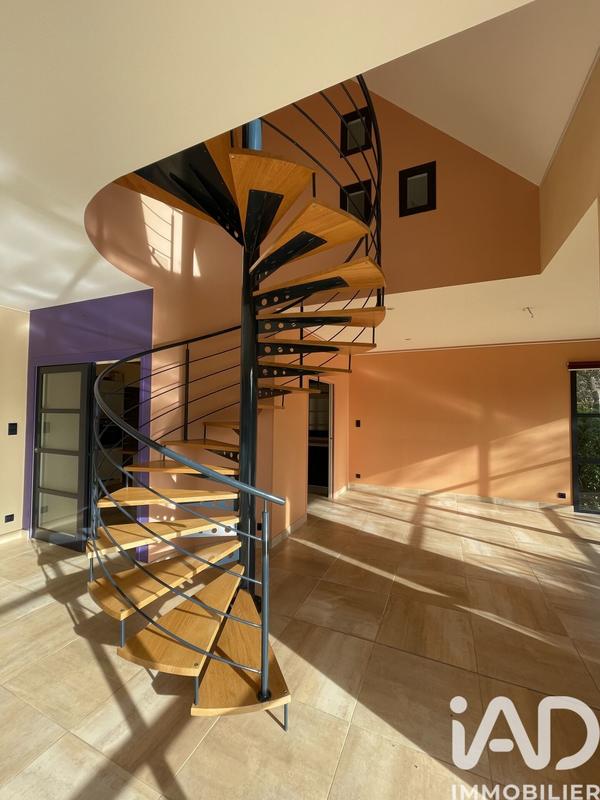 Maison de maîtres - 252 m² - 8 pièces