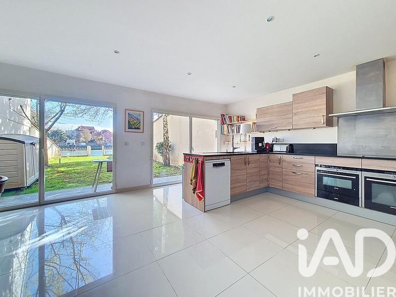 Maison - 138 m² - 5 pièces