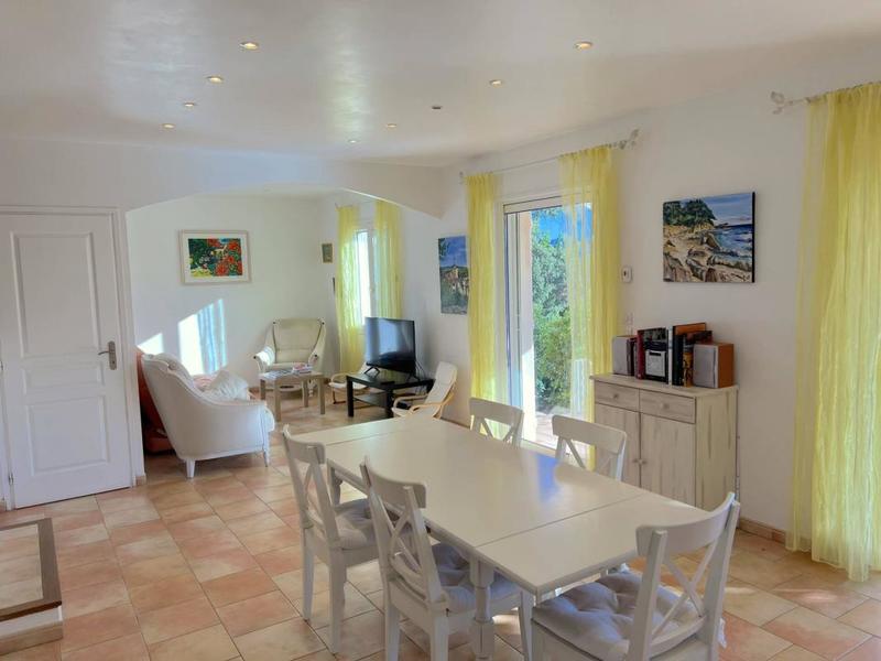 Maison - 106 m² - 5 pièces