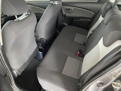 Toyota Yaris Hybride Pro 100h France Business