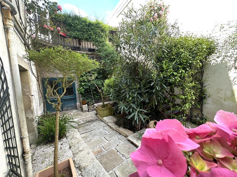 Maison ancienne - 232 m² - 8 pièces