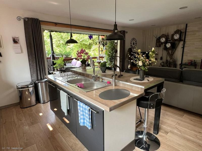 Maison - 97 m² - 3 pièces