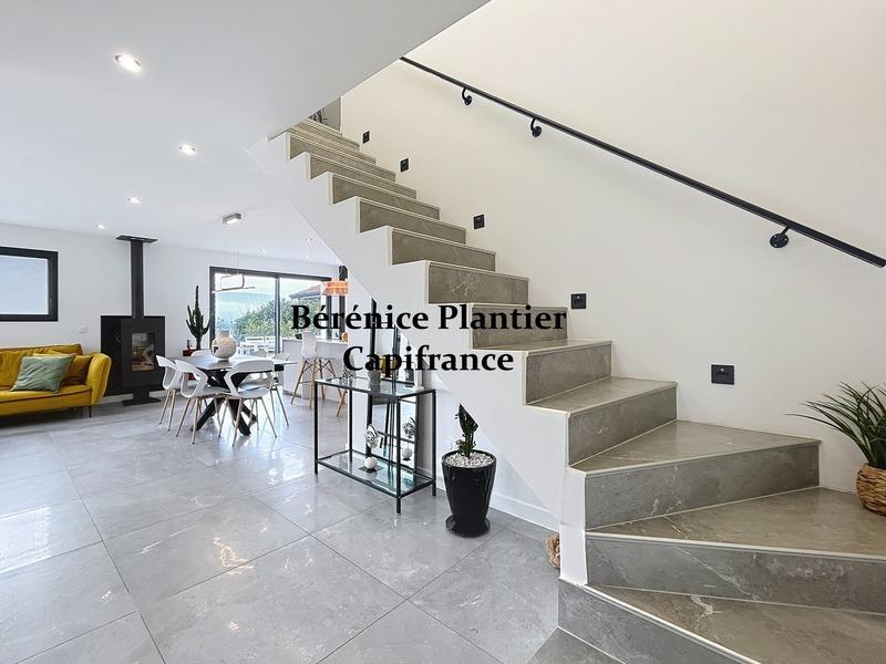 Maison - 123 m² - 5 pièces