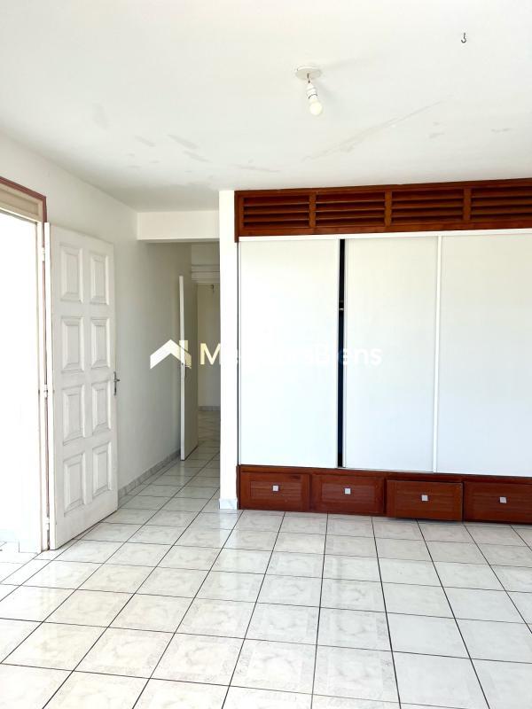 Maison - 175 m² - 7 pièces