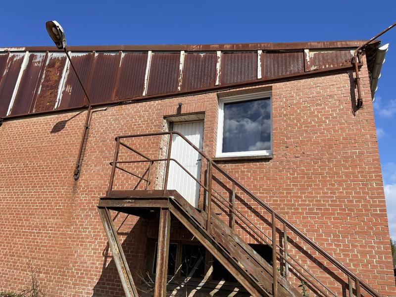 Entrepôt - 770 m² - 5 pièces