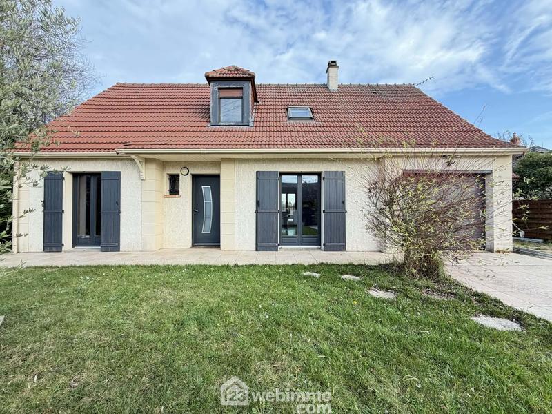 Maison - 120 m² - 6 pièces