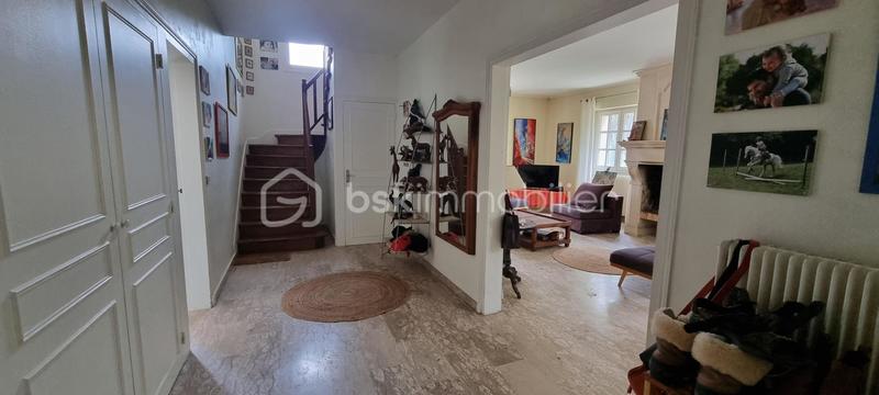 Maison - 203 m² - 8 pièces