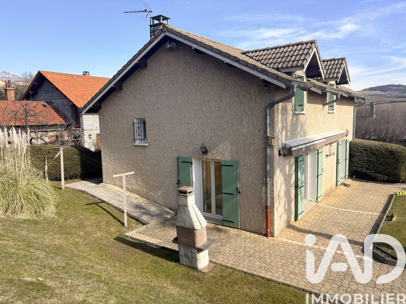 Maison - 110 m² - 5 pièces