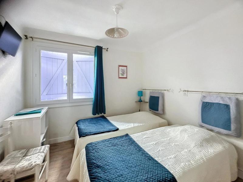 Local commercial - 43 m² - 9 pièces