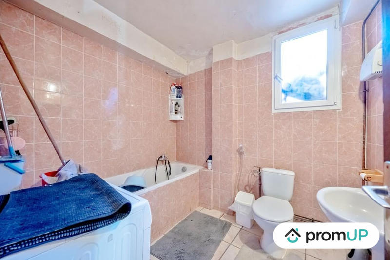 Maison - 170 m² - 20 pièces