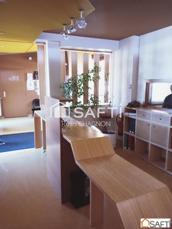 Local commercial - 377 m² - 15 pièces