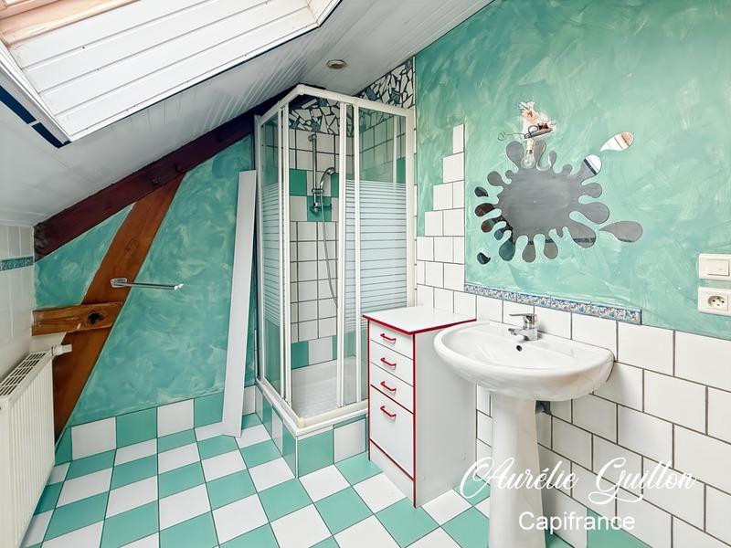 Maison - 181 m² - 7 pièces