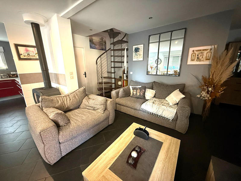 Maison - 155 m² - 5 pièces