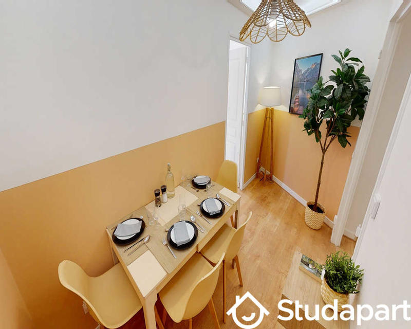 Chambre - 60 m² - 1 pièce