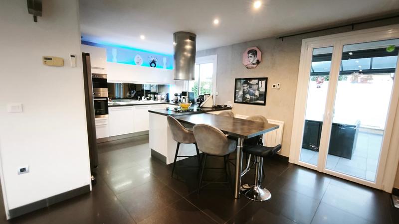 Maison - 113 m² - 5 pièces