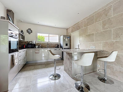 Maison - 104 m² - 4 pièces