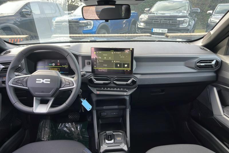 Dacia Duster Hybrid 155 Expression