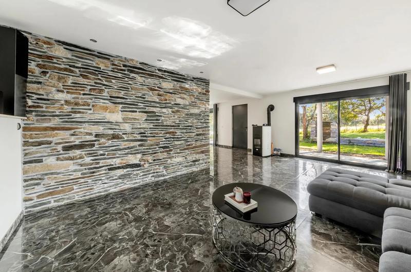 Maison - 190 m² - 10 pièces