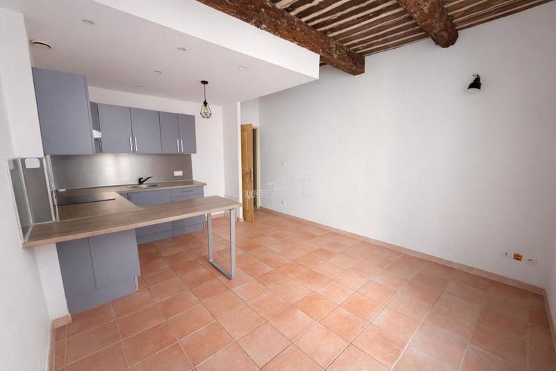 Maison de ville - 70 m² - 3 pièces