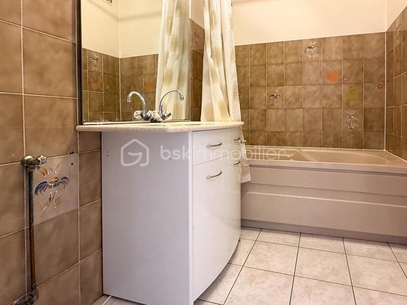 Appartement - 98 m² - 5 pièces