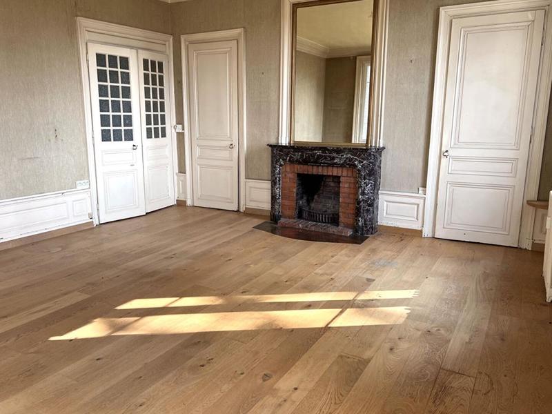 Appartement - 90 m² - 4 pièces