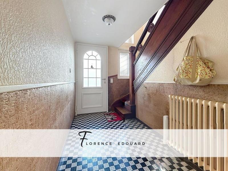 Maison - 91 m² - 5 pièces