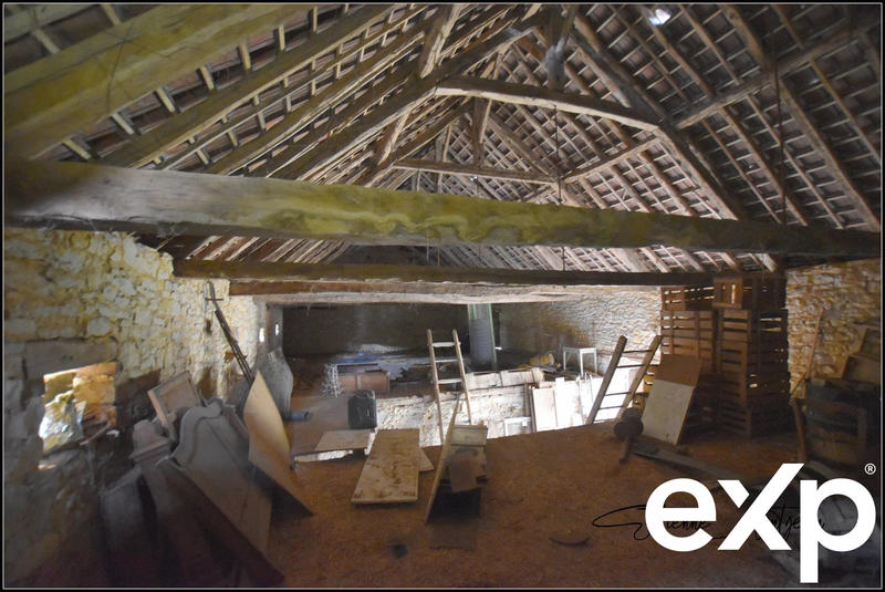 Maison - 140 m² - 1 pièce