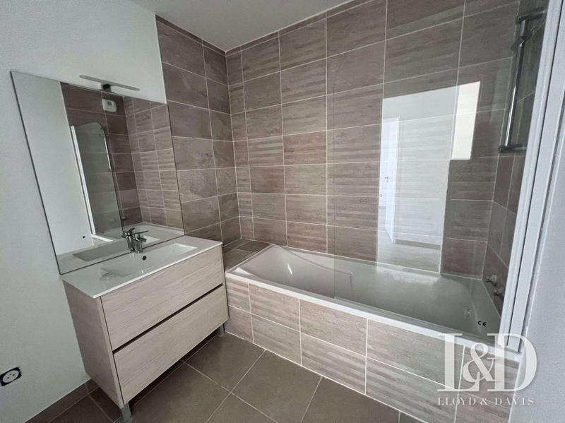 Appartement - 75 m² - 3 pièces