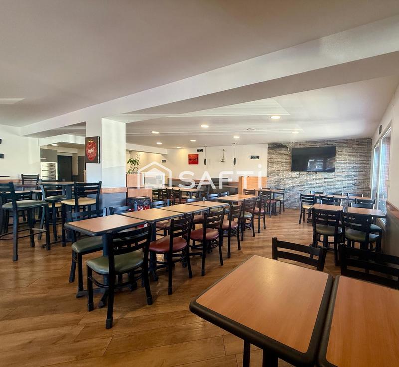 Local commercial - 231 m² - 3 pièces