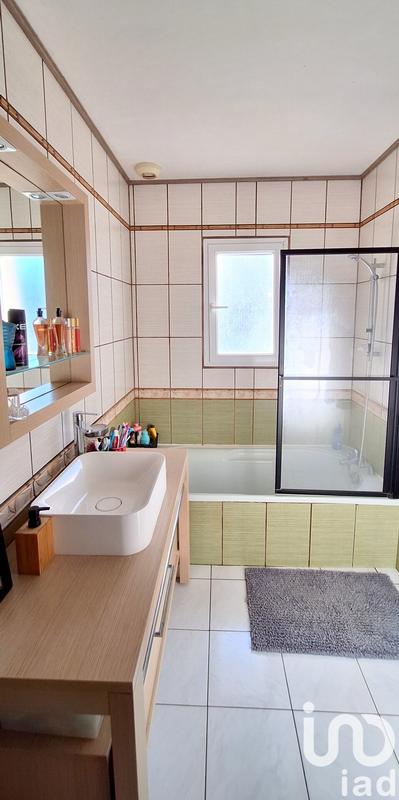 Maison - 98 m² - 4 pièces