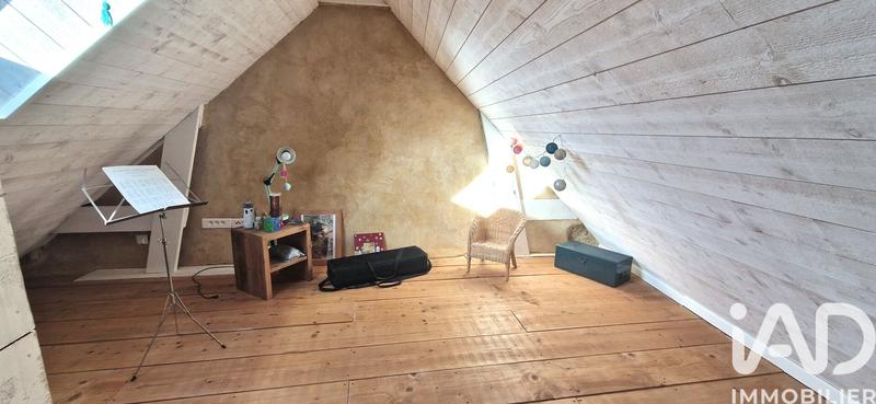 Maison - 104 m² - 4 pièces