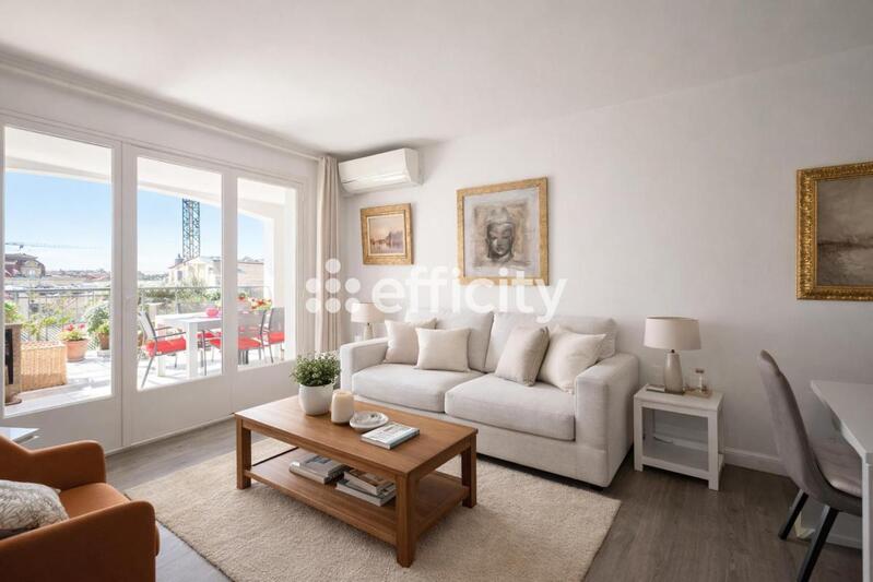 Appartement - 90 m² - 4 pièces