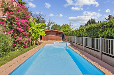 Maison - 285 m² - 10 pièces