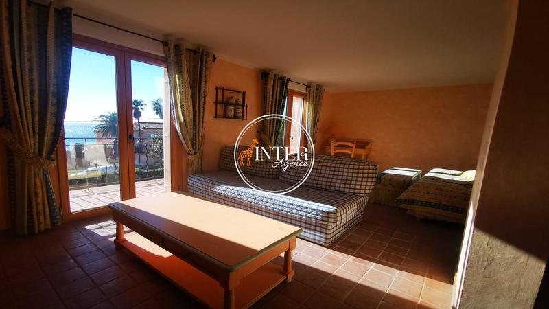 Villa - 775 m² - 12 pièces