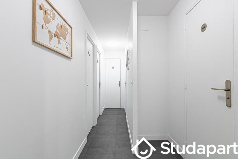 Chambre - 9 m² - 1 pièce