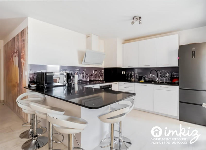 Appartement - 85 m² - 4 pièces