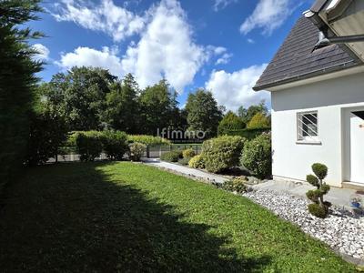 Maison - 160 m² - 8 pièces