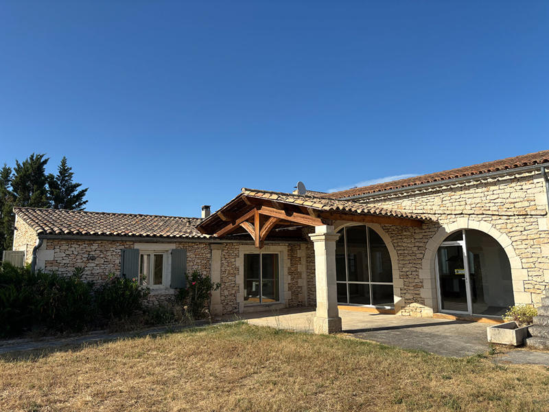 Maison - 184 m² - 4 pièces