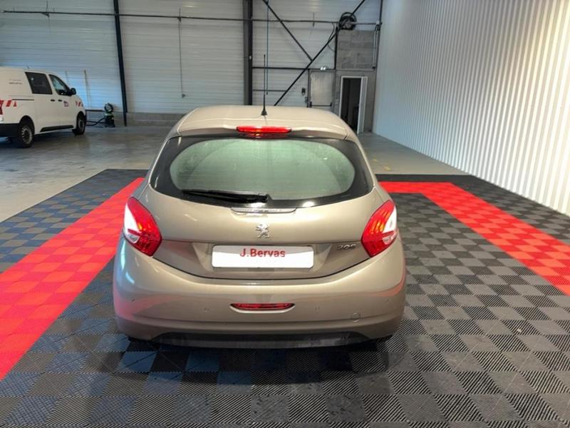 Peugeot 208 1.4 hdi 68ch fap bvm5pack