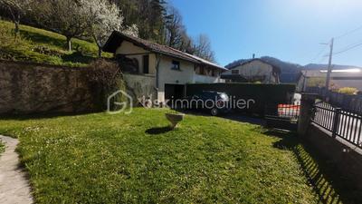 Maison - 152 m² - 6 pièces