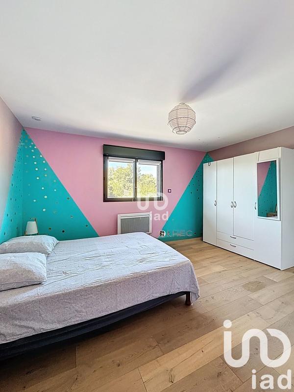 Maison - 180 m² - 6 pièces