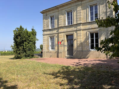 Maison - 140 m² - 6 pièces