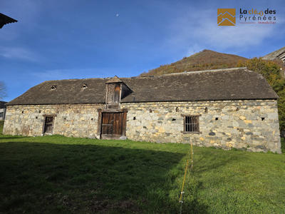 Maison ancienne - 295 m² - 1 pièce