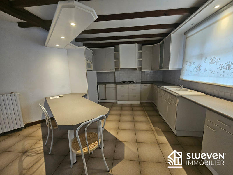 Maison - 323 m² - 7 pièces