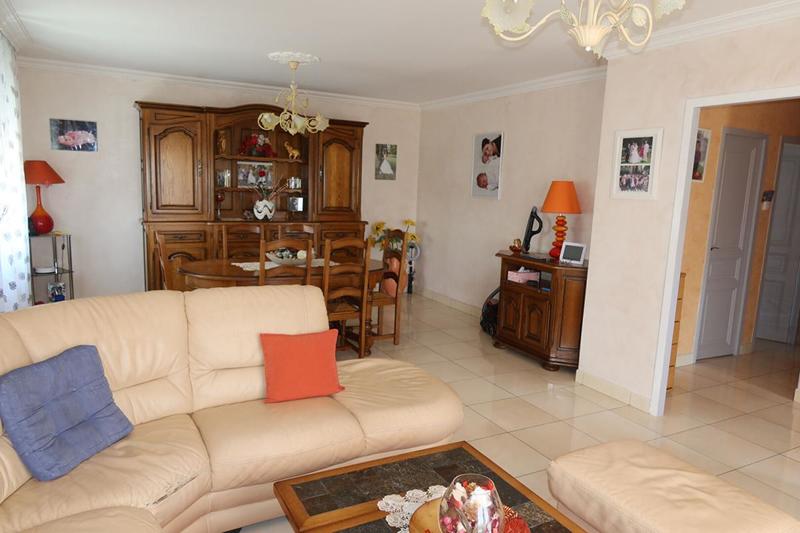 Maison traditionnelle - 121 m² - 6 pièces