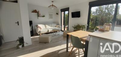 Maison - 82 m² - 5 pièces