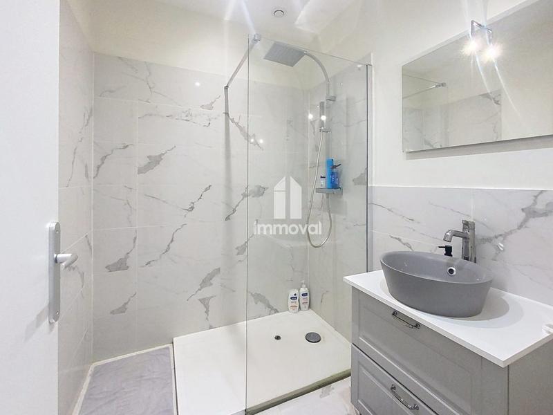 Appartement - 76 m² - 3 pièces