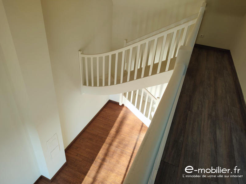 Maison - 93 m² - 5 pièces