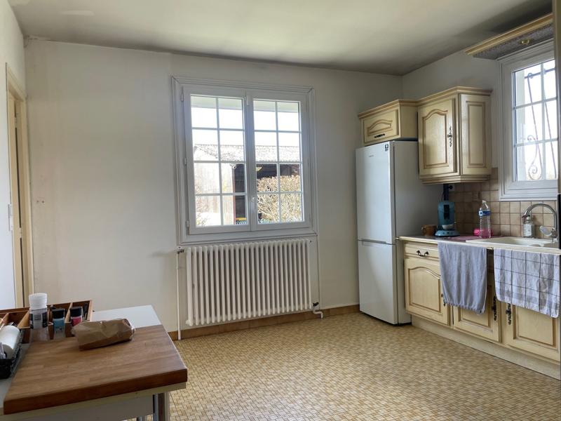 Maison - 230 m² - 6 pièces