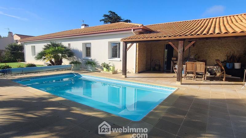 Villa - 199 m² - 7 pièces